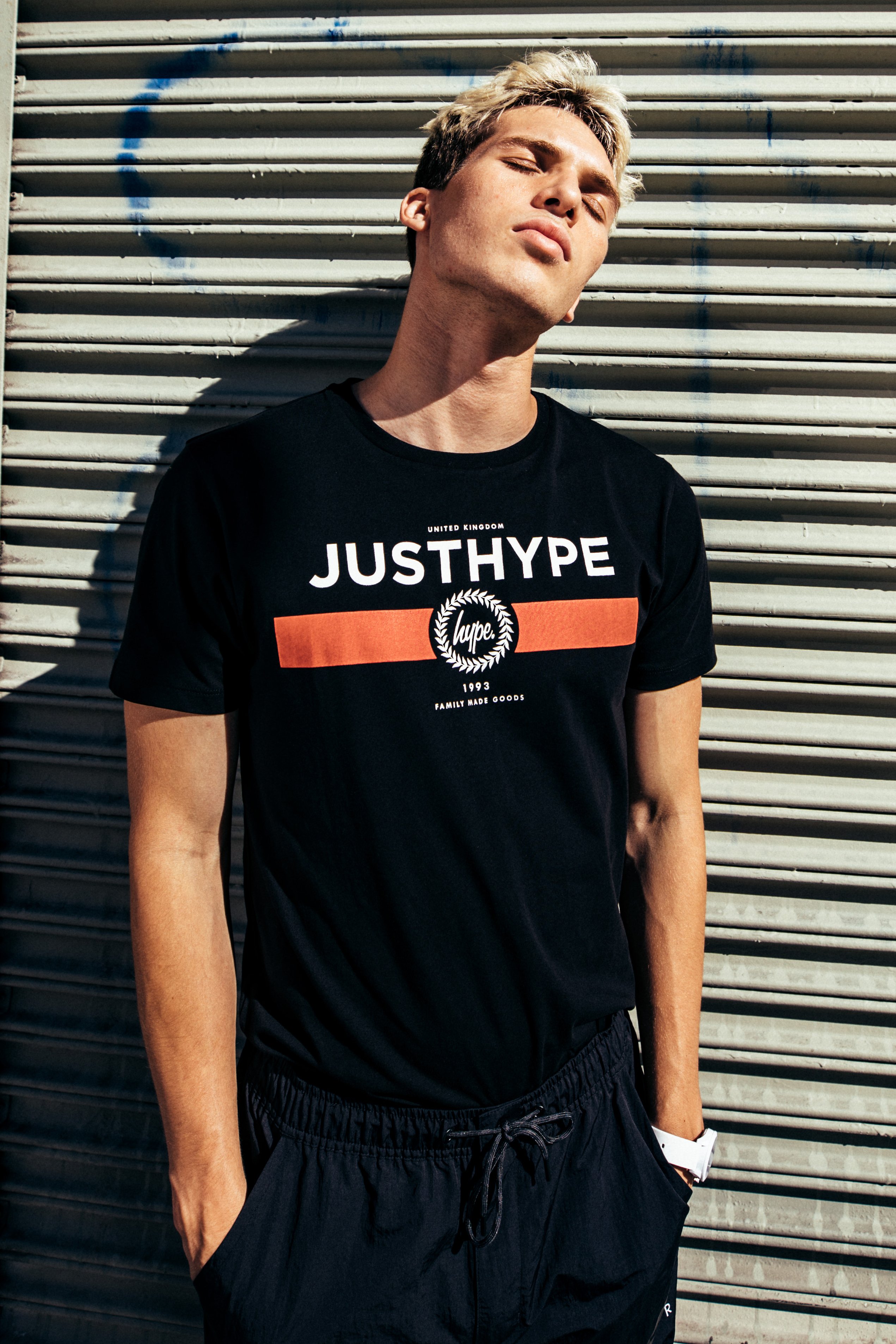 Hype Black Red Line Mens T-Shirt | Size X-Large