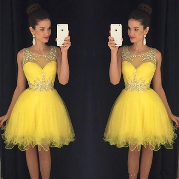 2022 Yellow Short Homecoming Dresses Sheer Neck Crystals Beads Modest Green Knee Length Prom Cocktail Party Gowns Real Images