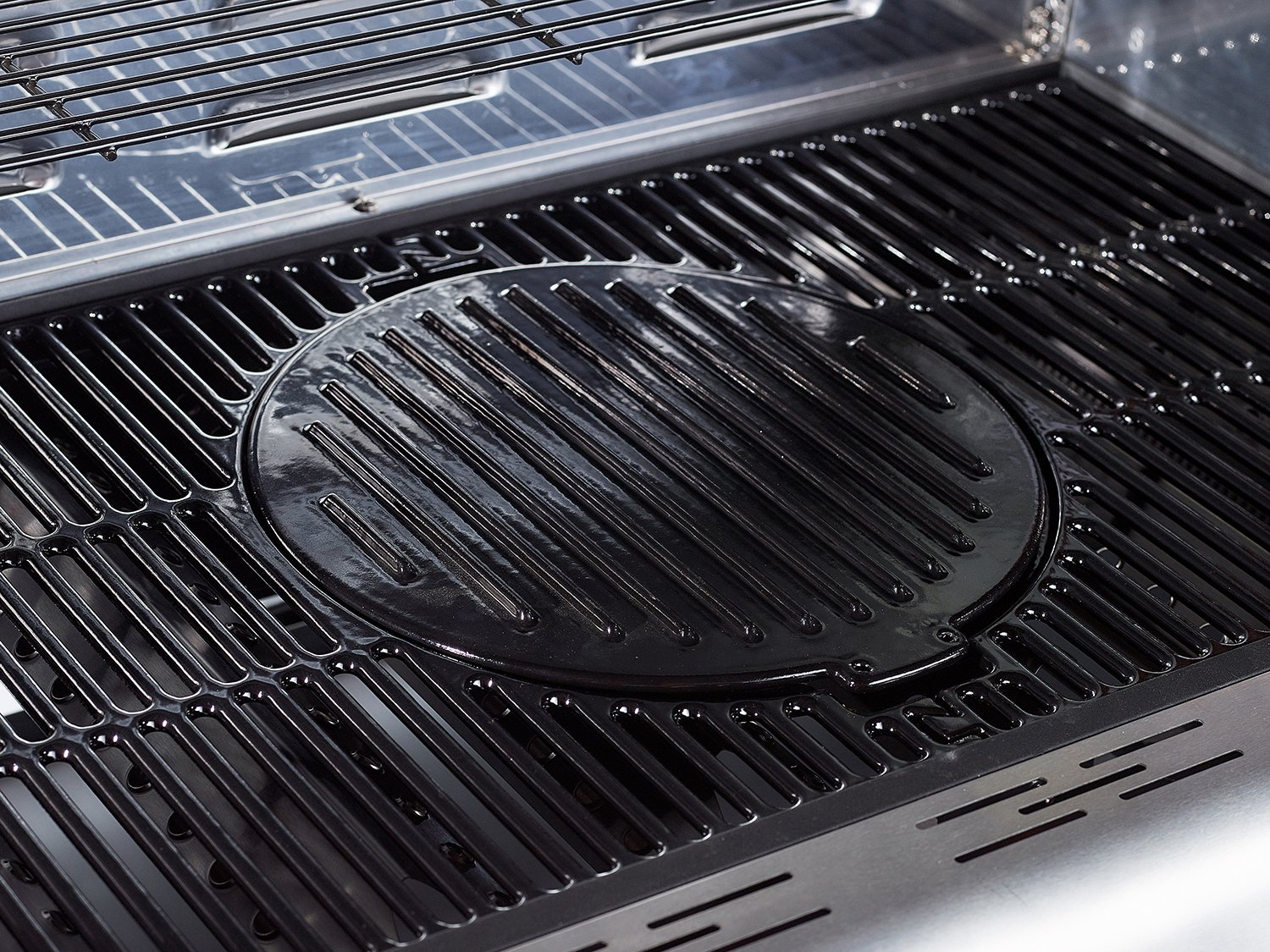 Outback Removable Griddle for Jupiter 4 Burner Hybrid BBQ