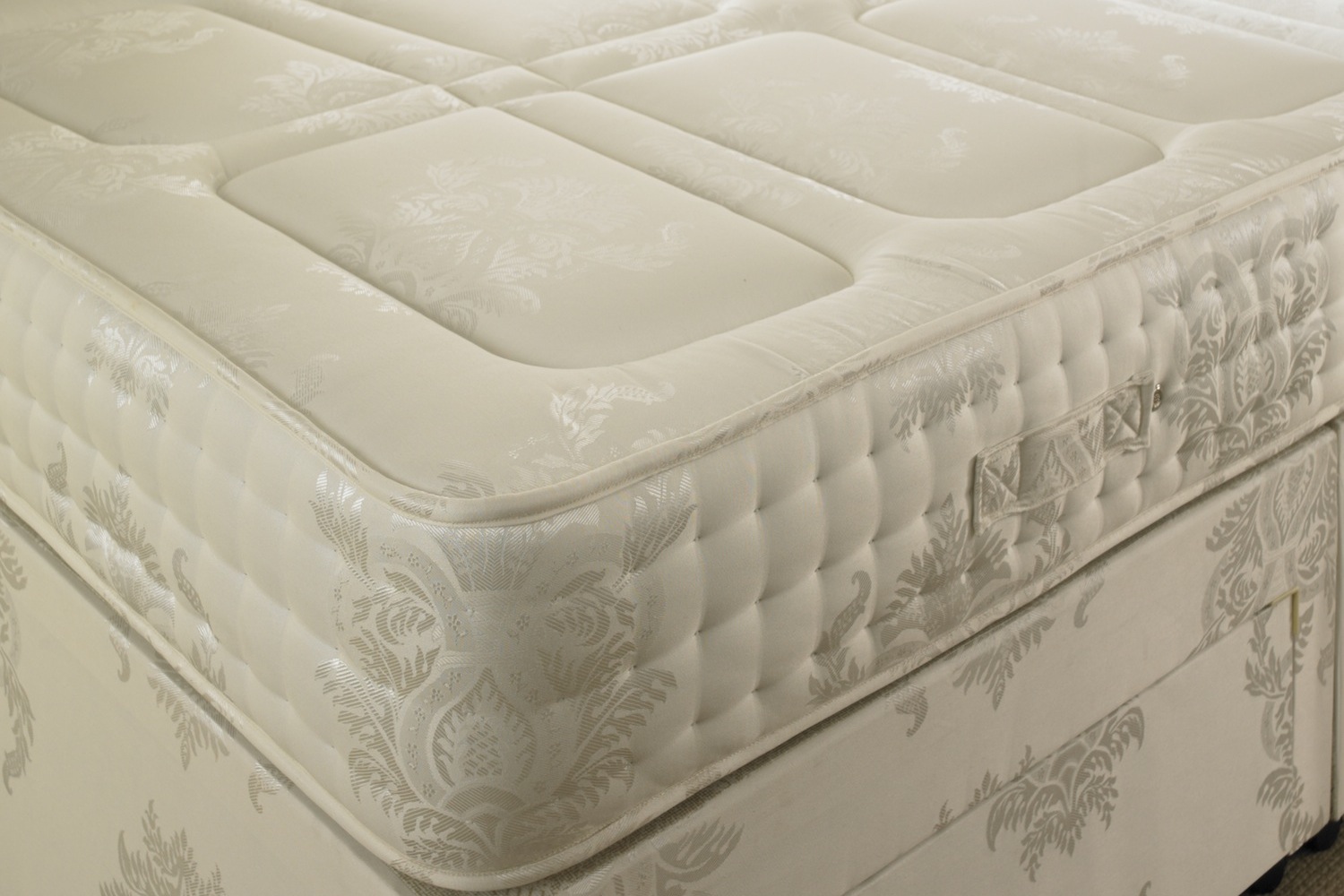 Joseph VIP Series 2000 Quilted Mattress - Double