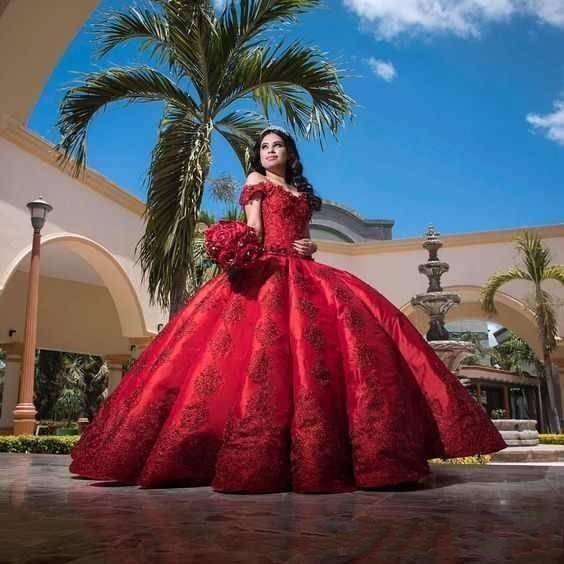 Vintage Ball Gown Red Quinceanera Dresses For Girls Satin Off Shoulder Appliques Long Sweet 16 Prom Dress Formal Party Gowns
