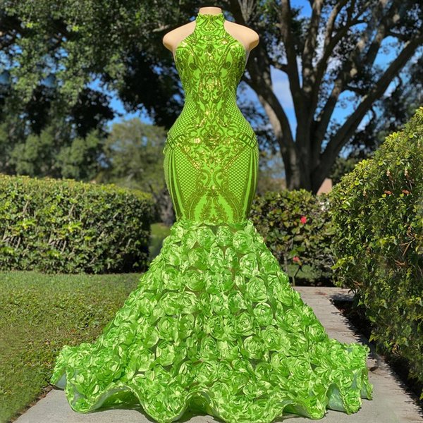 Sparkly Green Mermaid Lace Prom Dresses Sequined Halter Neck Backless Evening Gowns Sweep Train Plus Size Formal Dress