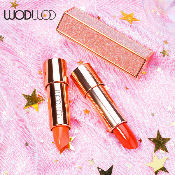 1pcs wodwod star lipstick full of tension lip lasting moisturizing moisturizing beauty effect.