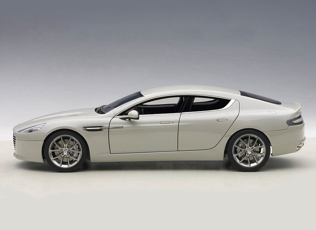 Aston Martin Rapide S (2010) in Silver Fox White (1:18 scale by AUTOart 70258)