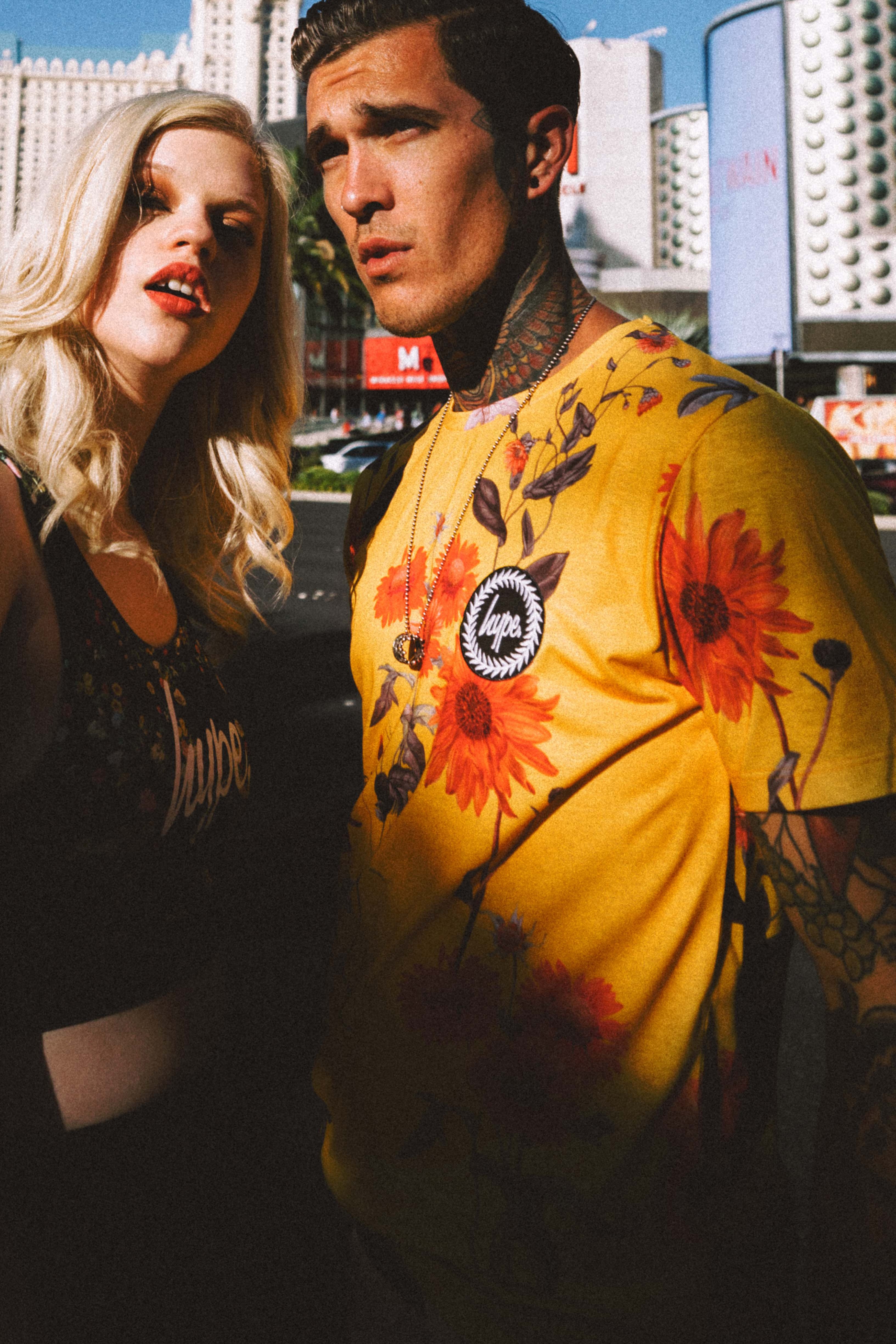 Hype Yellow Wood Men's Black/yellow T-Shirt | Size Large